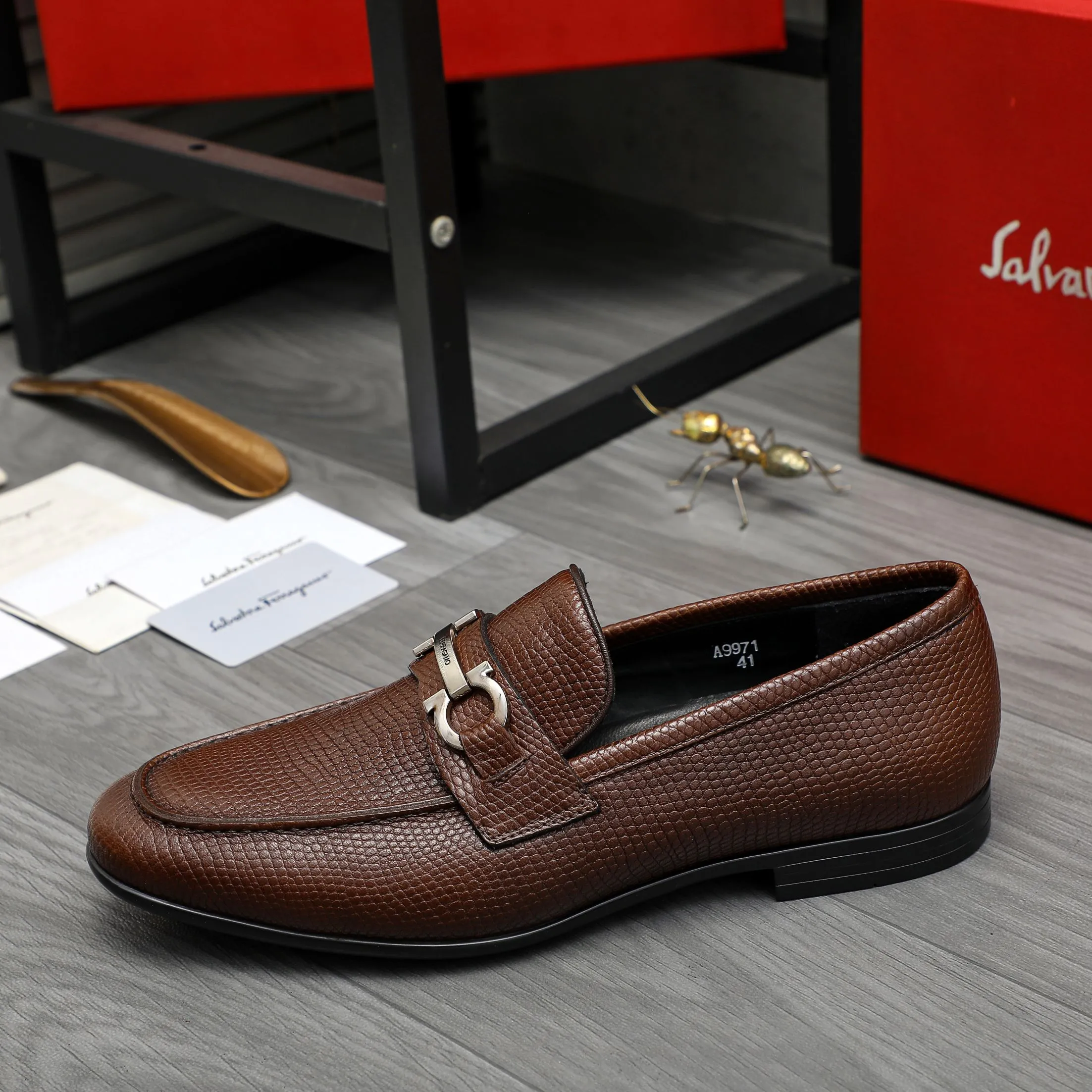 Men's shoes 💰p442 Product trademark: Ferragamo "Ferragamo" business slip-on leather shoes. Regular size: 38-46 (45.46 is custom-made and non-returnable) Product materials: Selected grained cowhide upper, cowhide lining, rubber outsole